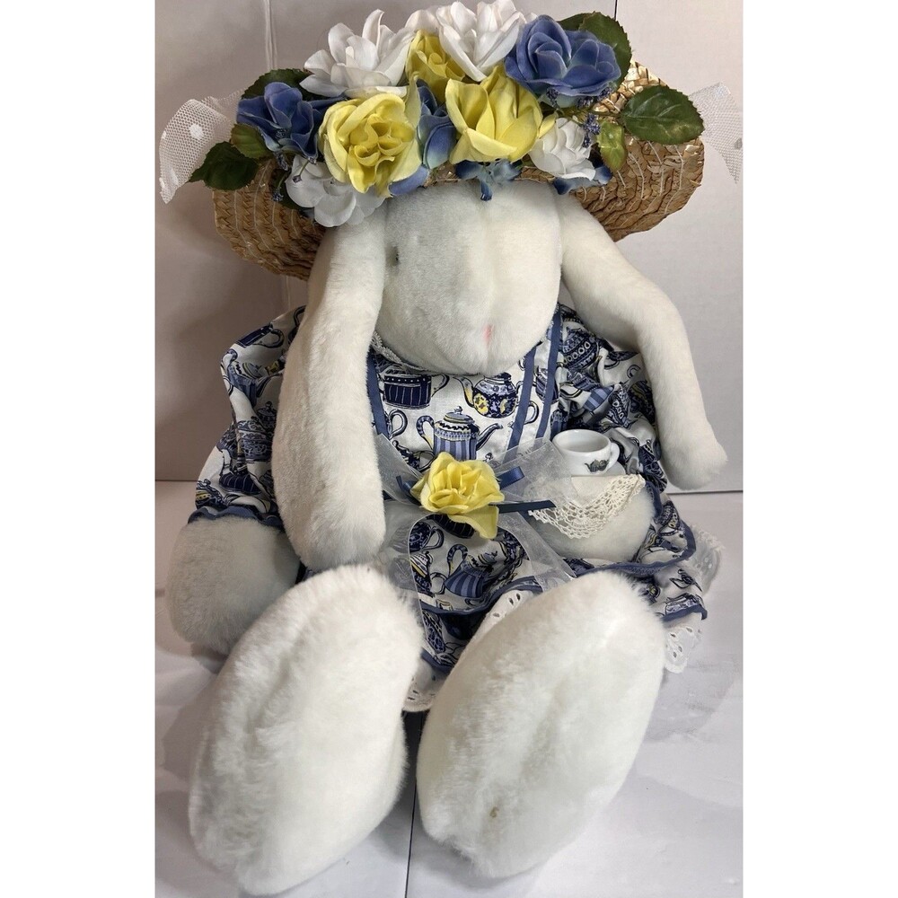 Vintage 1995 Bitsy Bunnies & Bows Teapots & Pansies Brass Key Bunny 21”